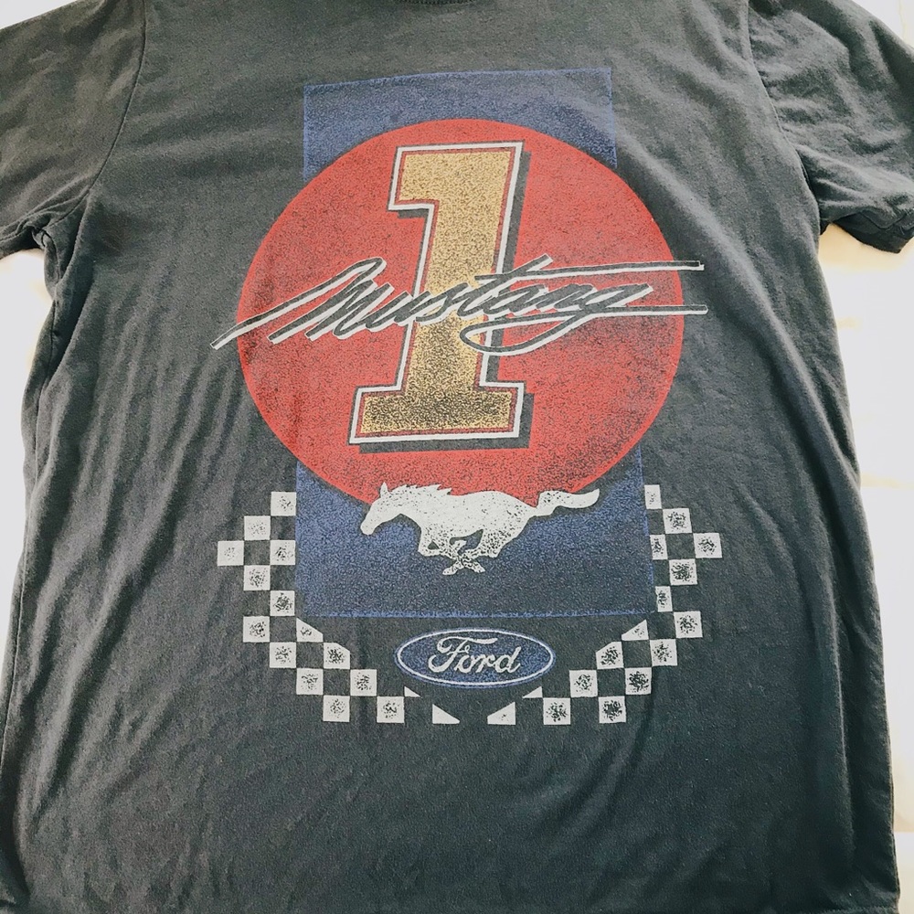 VINTAGE FORD MUSTANG TSHIRT